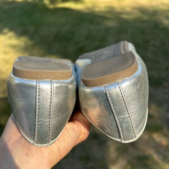 Kohl’s metallic silver Pointed Toe shoes‎ Ballet comfortable Flats size 8.5 - Picture 8 of 8